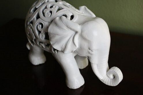estatueta de elefante como amuleto de boa sorte